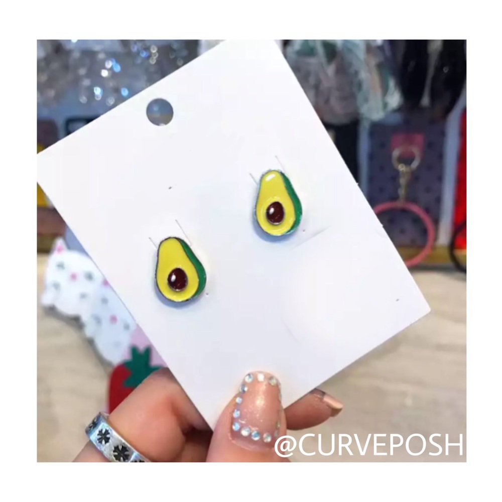 💗just arrived 💗 avocado earrings 🥑